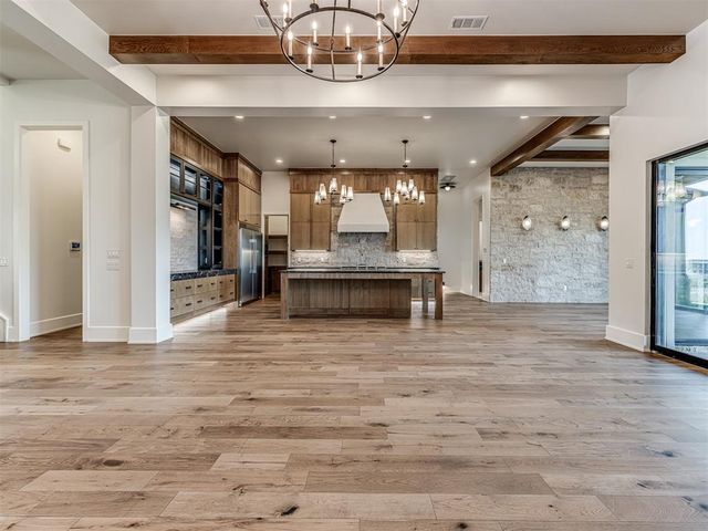 6001 Rare Eagle Court, Kingston, OK 73439