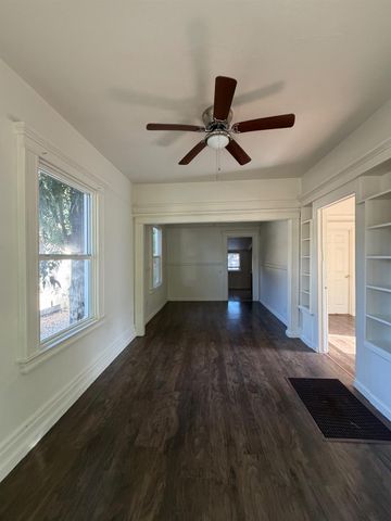 421 E Wyandotte St, Stockton, CA 95204