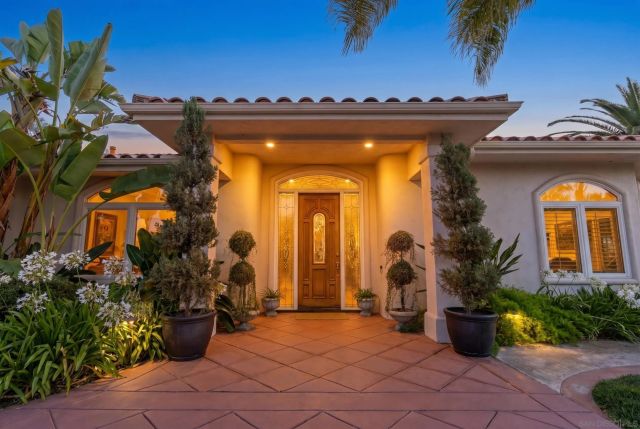 3537 Rosa Way, Fallbrook, CA 92028