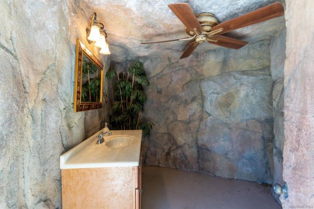 3537 Rosa Way, Fallbrook, CA 92028