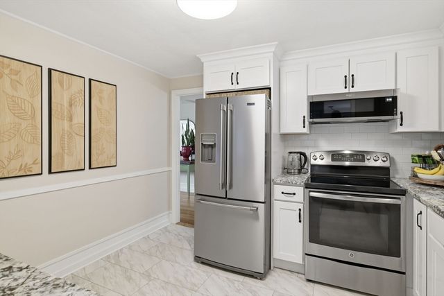 60 Hanward Hl, East Longmeadow, MA 01028