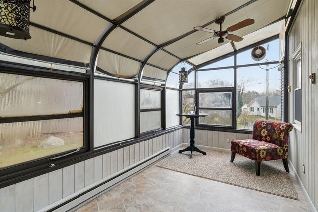 60 Hanward Hl, East Longmeadow, MA 01028