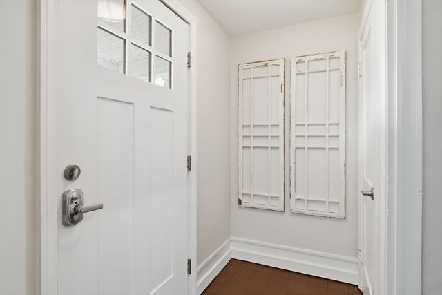 60 Hanward Hl, East Longmeadow, MA 01028