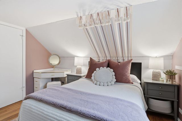 60 Hanward Hl, East Longmeadow, MA 01028