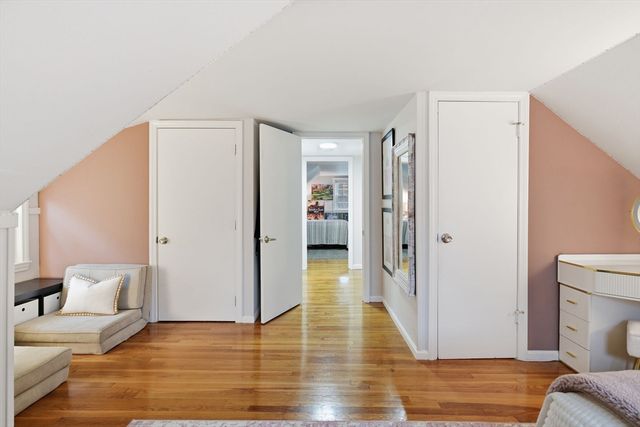 60 Hanward Hl, East Longmeadow, MA 01028