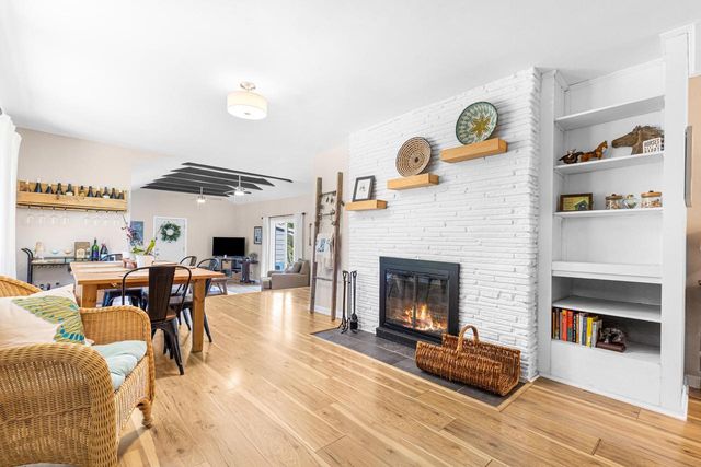 452 Riverview DRIVE, Grafton, WI 53024