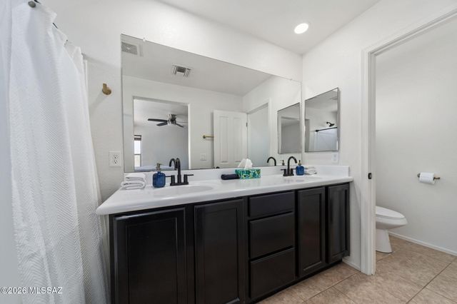 11132 W Coppertail Drive, Marana, AZ 85653