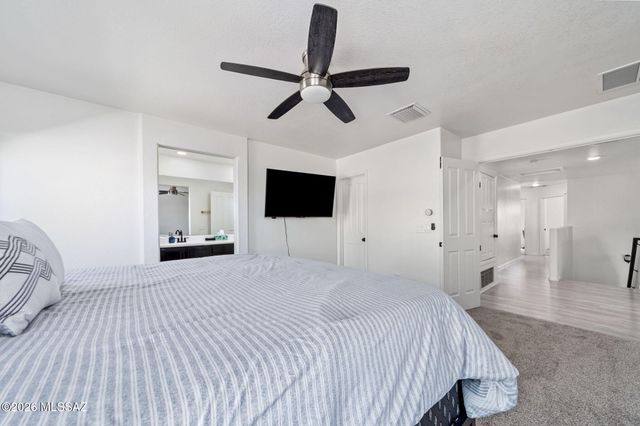 11132 W Coppertail Drive, Marana, AZ 85653