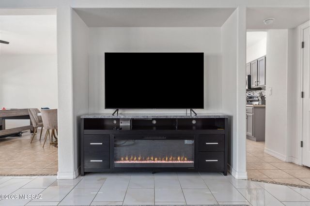 11132 W Coppertail Drive, Marana, AZ 85653