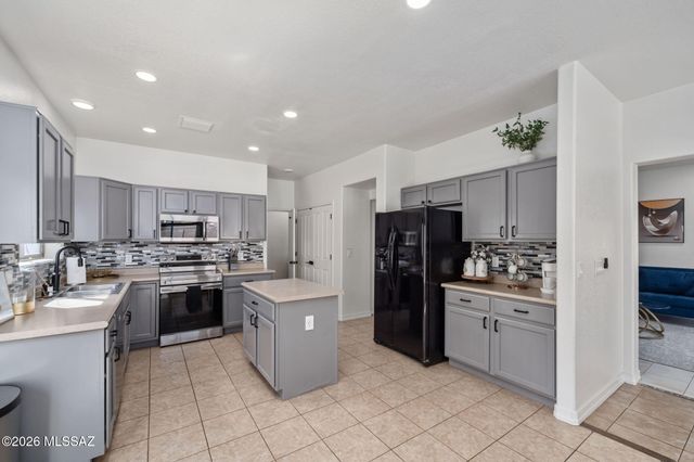 11132 W Coppertail Drive, Marana, AZ 85653