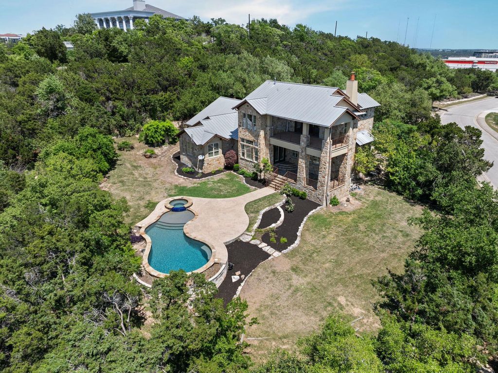 724 Stonewall Ridge LN, Austin, TX 78746