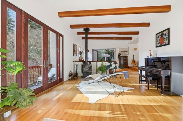 23185 Old Santa Cruz Highway, Los Gatos, CA 95033