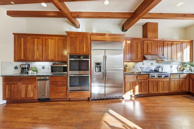 23185 Old Santa Cruz Highway, Los Gatos, CA 95033