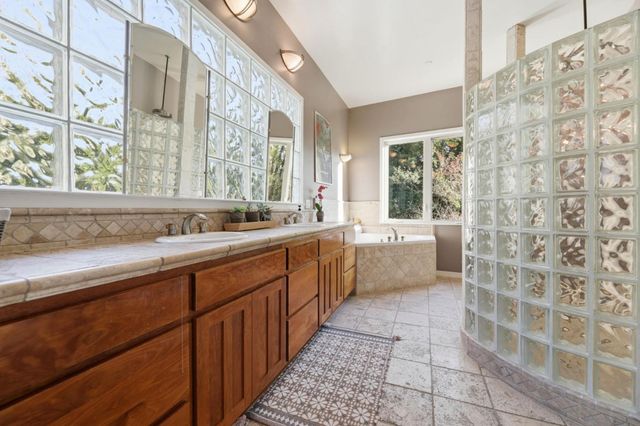 23185 Old Santa Cruz Highway, Los Gatos, CA 95033