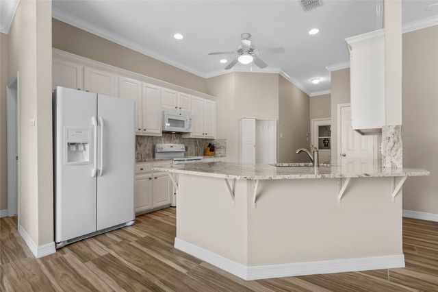 9121 Wolf Creek Drive, Waco, TX 76712