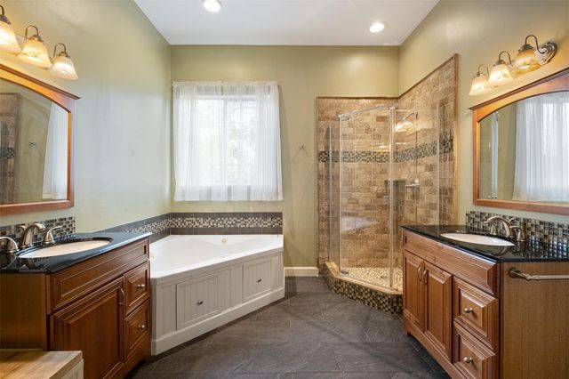 12505 Hunters Chase DR, Austin, TX 78729