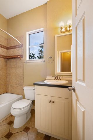 12505 Hunters Chase DR, Austin, TX 78729