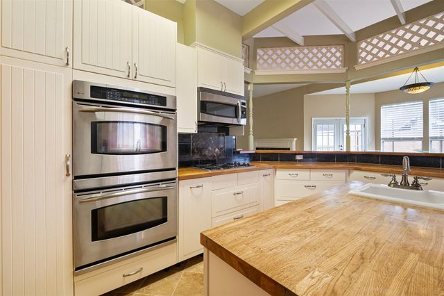 12505 Hunters Chase DR, Austin, TX 78729