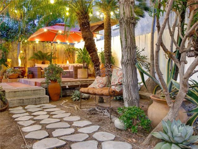 1522 N Avenue 49, Los Angeles, CA 90042