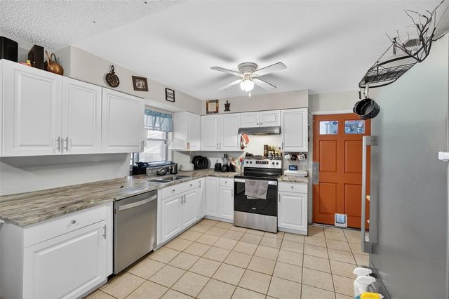 2613 FOWLER AVENUE, Auburndale, FL 33823