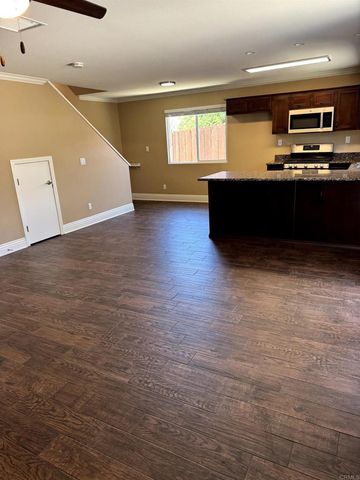 1133 Persimmon Ave 10, El Cajon, CA 92021