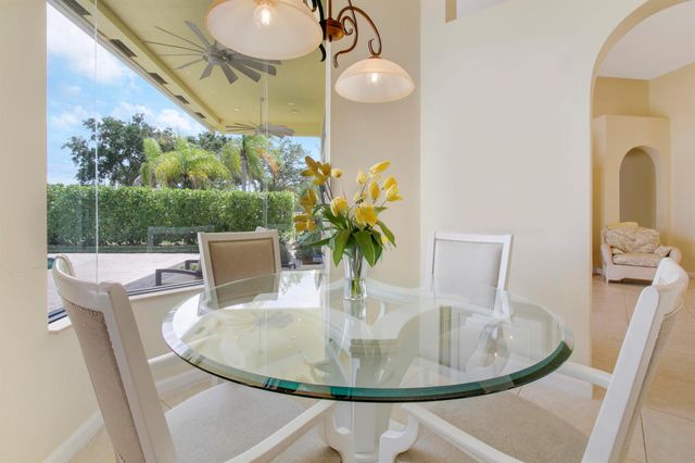 660 SW Yacht Basin Way, Stuart, FL 34997