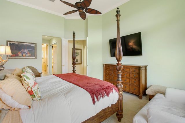 660 SW Yacht Basin Way, Stuart, FL 34997