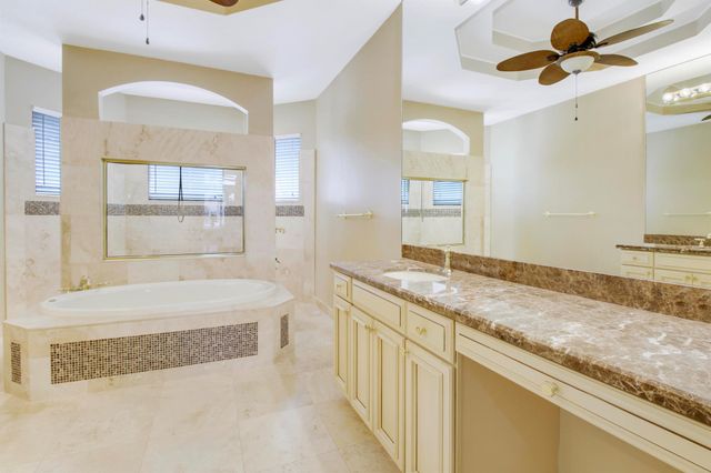 660 SW Yacht Basin Way, Stuart, FL 34997