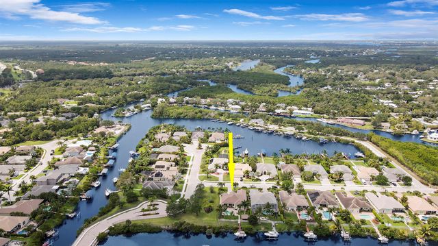 660 SW Yacht Basin Way, Stuart, FL 34997