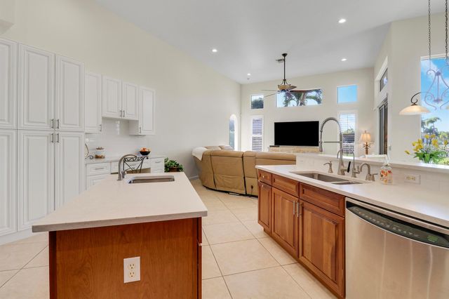 660 SW Yacht Basin Way, Stuart, FL 34997