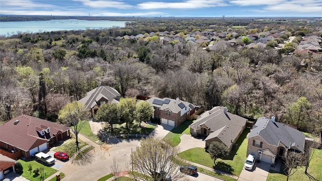 2815 Kaitlin Way, Grand Prairie, TX 75052