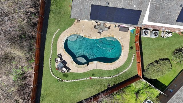 2815 Kaitlin Way, Grand Prairie, TX 75052