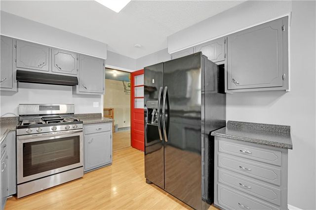 174 SE 421 Road, Warrensburg, MO 64093