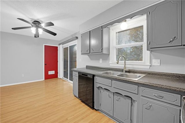 174 SE 421 Road, Warrensburg, MO 64093