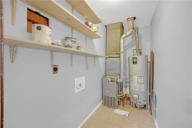 174 SE 421 Road, Warrensburg, MO 64093