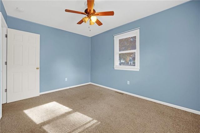 174 SE 421 Road, Warrensburg, MO 64093