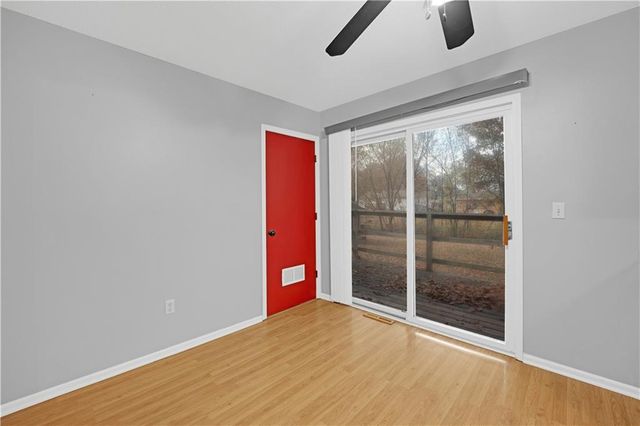 174 SE 421 Road, Warrensburg, MO 64093