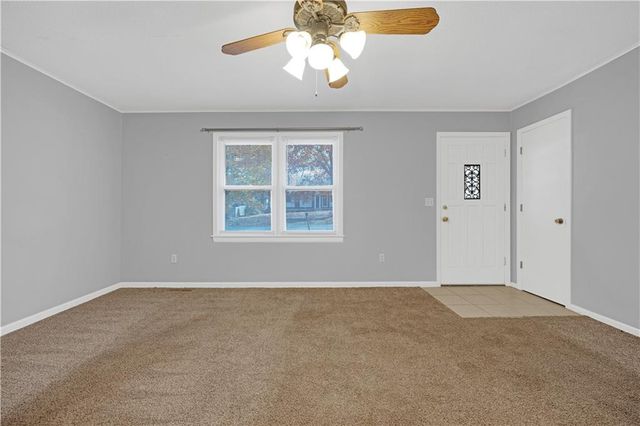 174 SE 421 Road, Warrensburg, MO 64093