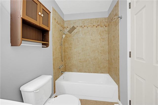 174 SE 421 Road, Warrensburg, MO 64093