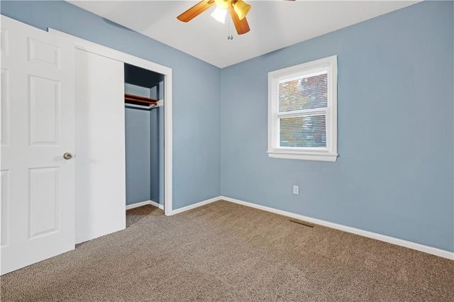 174 SE 421 Road, Warrensburg, MO 64093