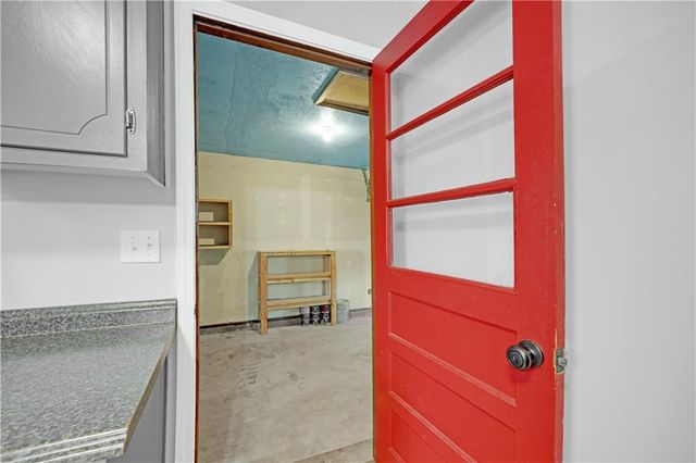 174 SE 421 Road, Warrensburg, MO 64093