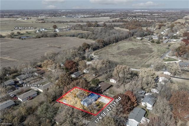 174 SE 421 Road, Warrensburg, MO 64093