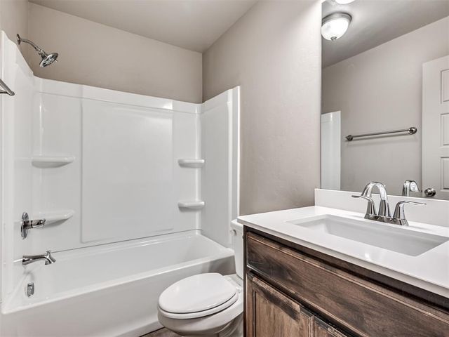 17613 Nantucket Avenue, Edmond, OK 73012