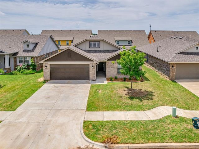 17613 Nantucket Avenue, Edmond, OK 73012