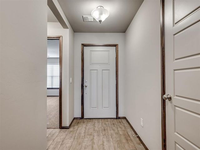 17613 Nantucket Avenue, Edmond, OK 73012
