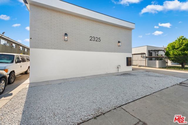 2325 S Ridgeley Drive, Los Angeles, CA 90016