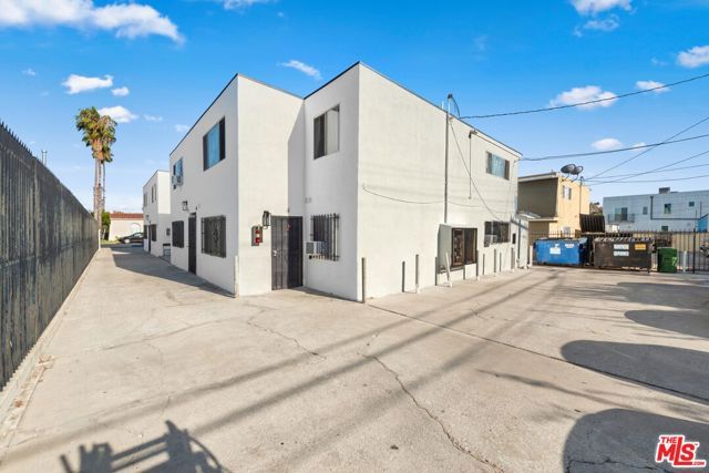 2325 S Ridgeley Drive, Los Angeles, CA 90016
