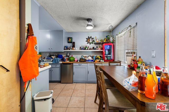 2325 S Ridgeley Drive, Los Angeles, CA 90016