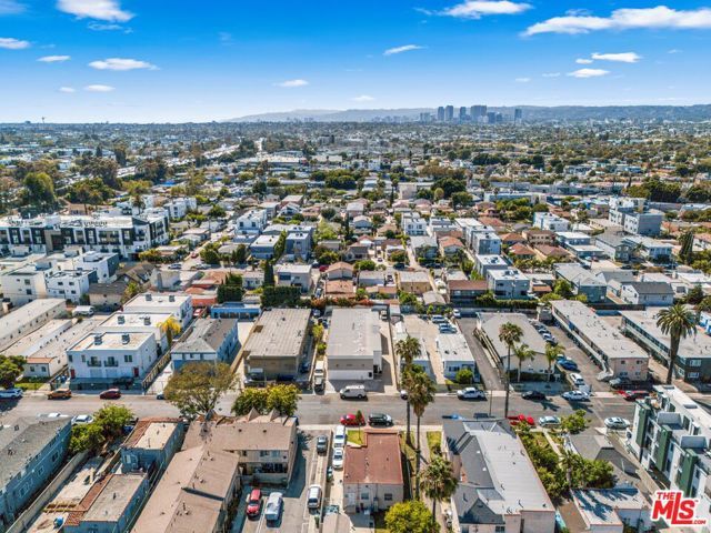 2325 S Ridgeley Drive, Los Angeles, CA 90016