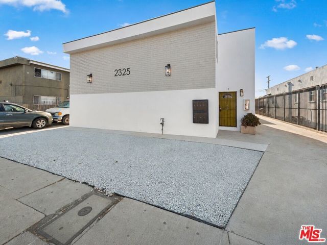 2325 S Ridgeley Drive, Los Angeles, CA 90016